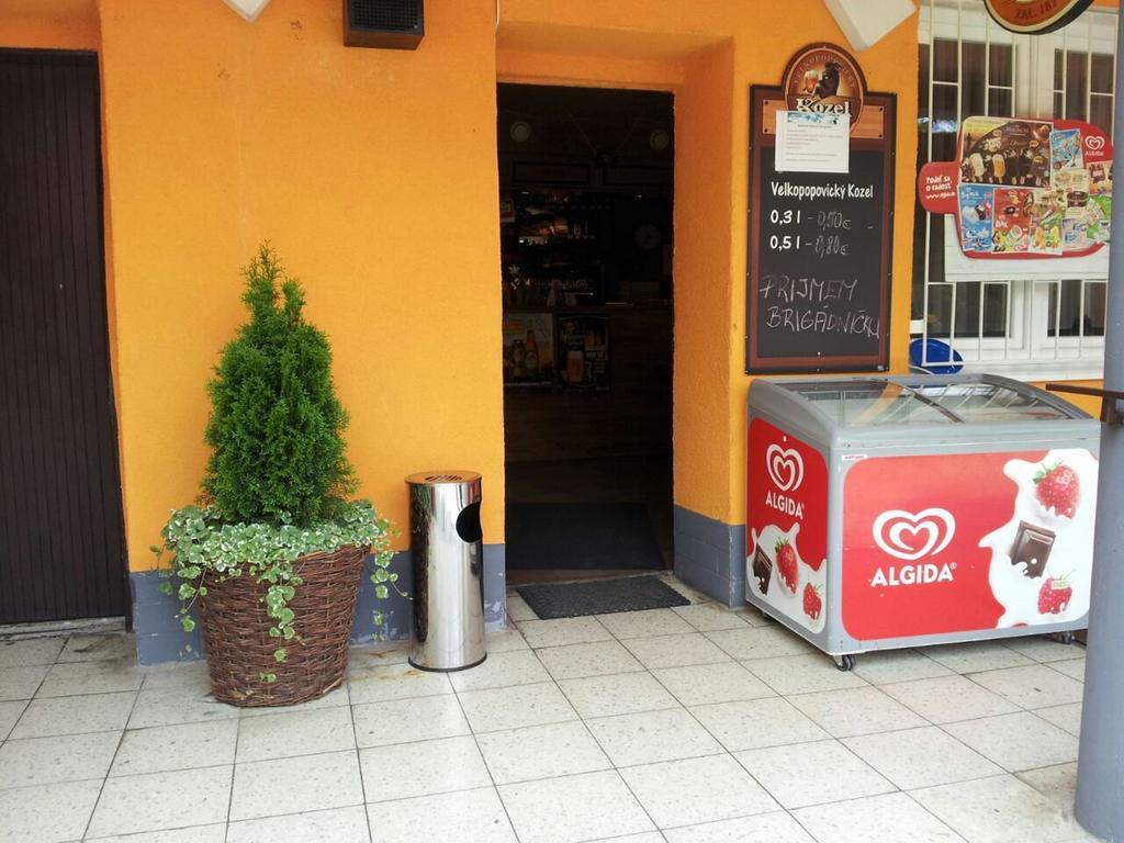 Guesthouse Zuzana Spacince Exterior photo